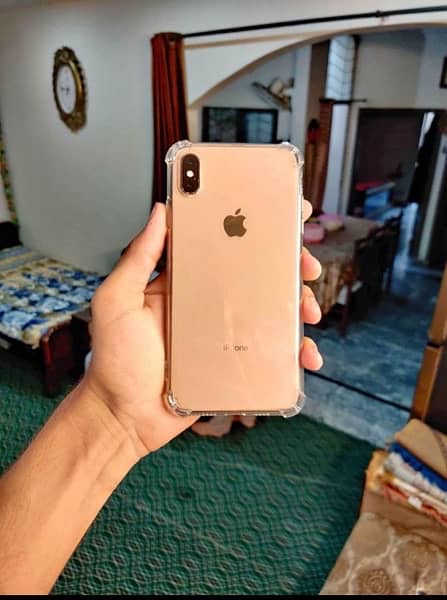 iPhone XS Max 0