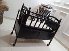 baby cot for sale