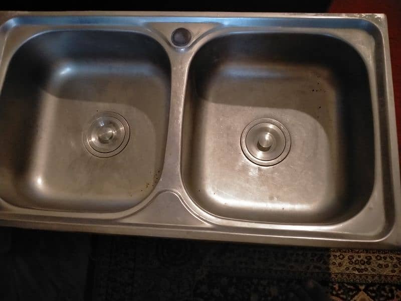 Kitchen Sink Double Bowl Condition new 10/9 Measurements : 40 0