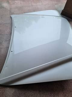 Toyota Crown's Bonnet