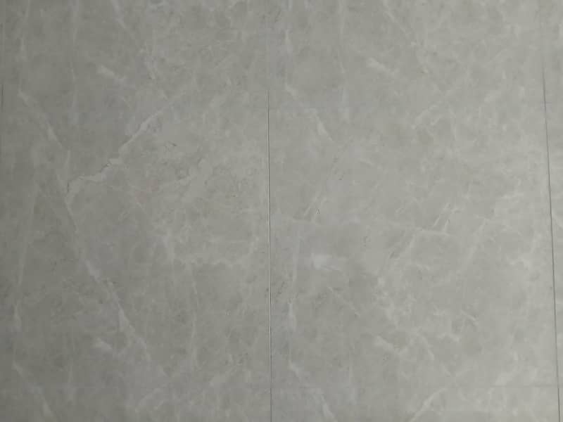 PORCELAIN GLOSSY GREY TILE 24×24 2