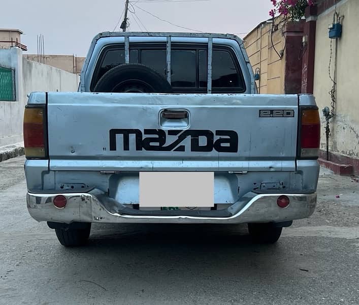 Mazda B2200 1991 1