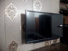 Samsung Lcd For Sale 32'