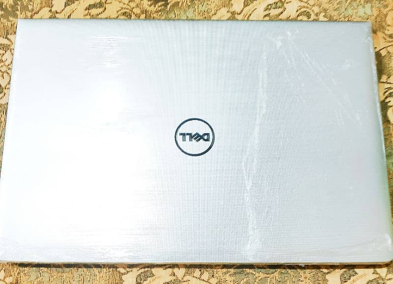 Dell Inspiron 5559 
*HD Touch Screen* 4