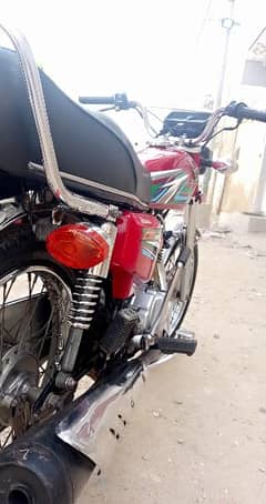 Altas Honda 125 2023 8 month ke ha