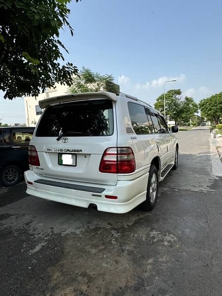 Toyota Land Cruiser 50th ANNIVERSARY 1