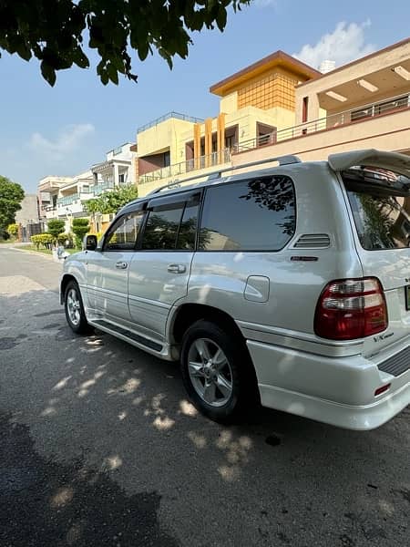 Toyota Land Cruiser 50th ANNIVERSARY 4