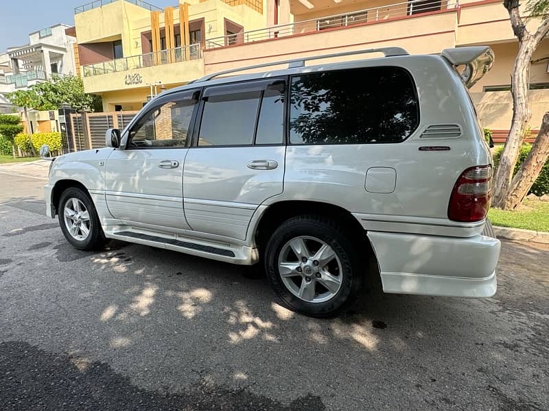 Toyota Land Cruiser 50th ANNIVERSARY 5