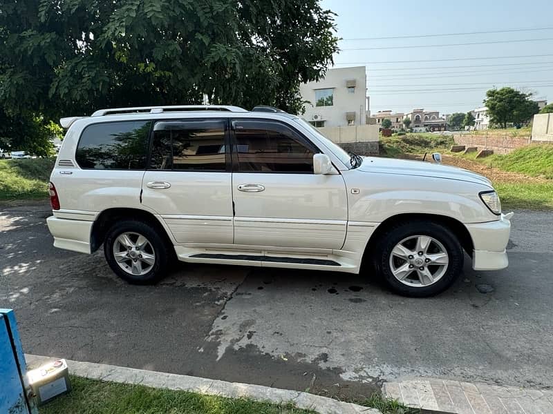 Toyota Land Cruiser 50th ANNIVERSARY 9