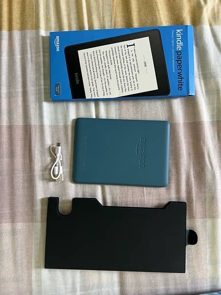 Amazon Kindle Paperwhite (10th Gen) 8 GB 3