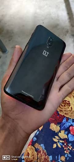 OnePlus 6T . Sandpaper 845 processers.