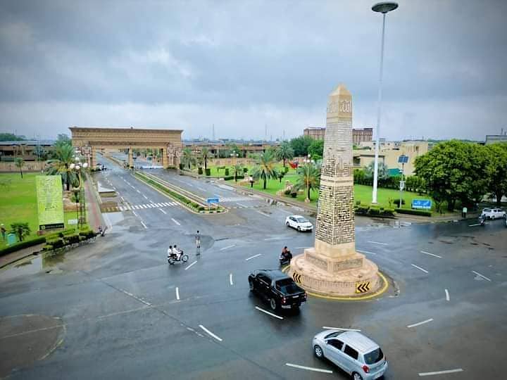 5 Marla Commercial Plot on 100 ft road available for sale at a very prime location of Iqbal Block, Bahria Town Lahore 8