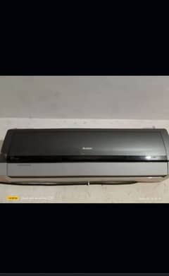 Gree 1.5 ton Dc Inverter heat and cool genuine condition 0