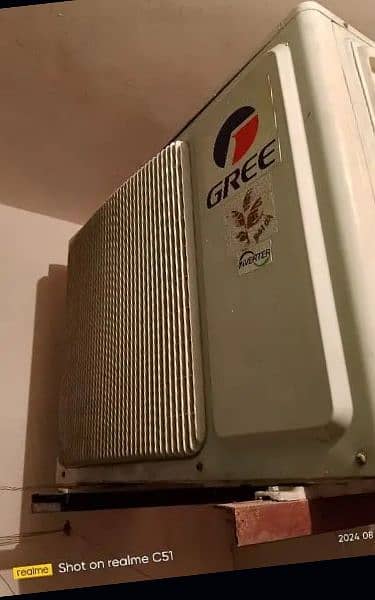 Gree 1.5 ton Dc Inverter heat and cool genuine condition 1