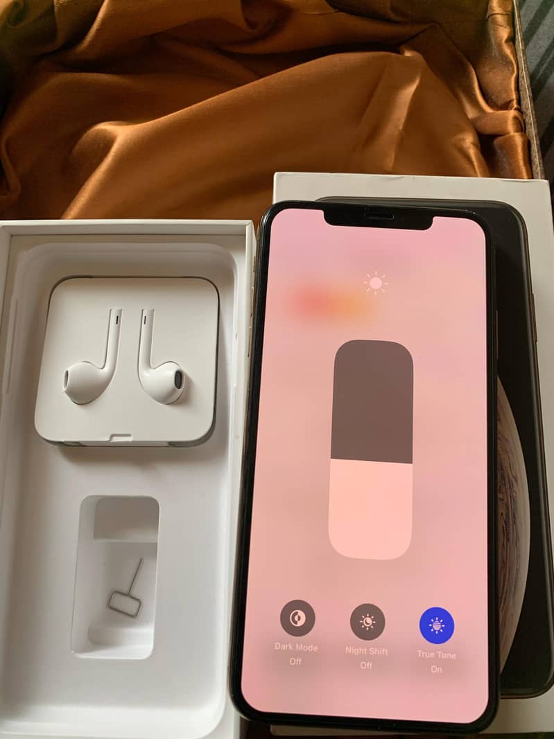 Iphone Xs Max 256GB Official PTA Approved 5