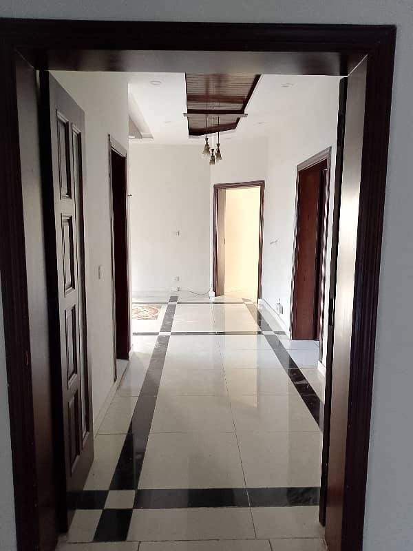 Prime Location House Portion Available For Rent in Dha-2 4