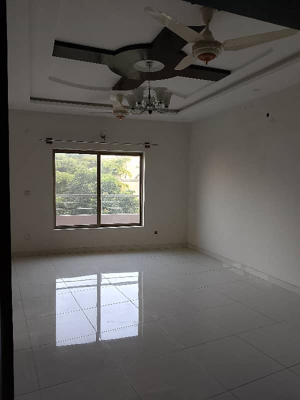 Prime Location Upper Portion Available For Rent 12