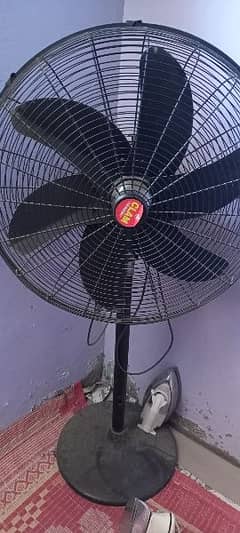 Floor Fan . new fan . 10/10 condition