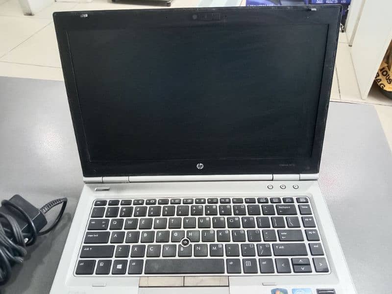 HP Elite Book 8440P 0