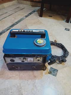 Yamaha ET-900 sparingly home used generator for sale