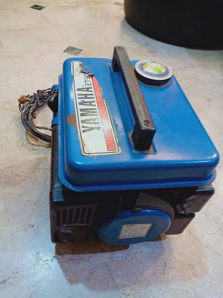 Yamaha ET-900 sparingly home used generator for sale 3