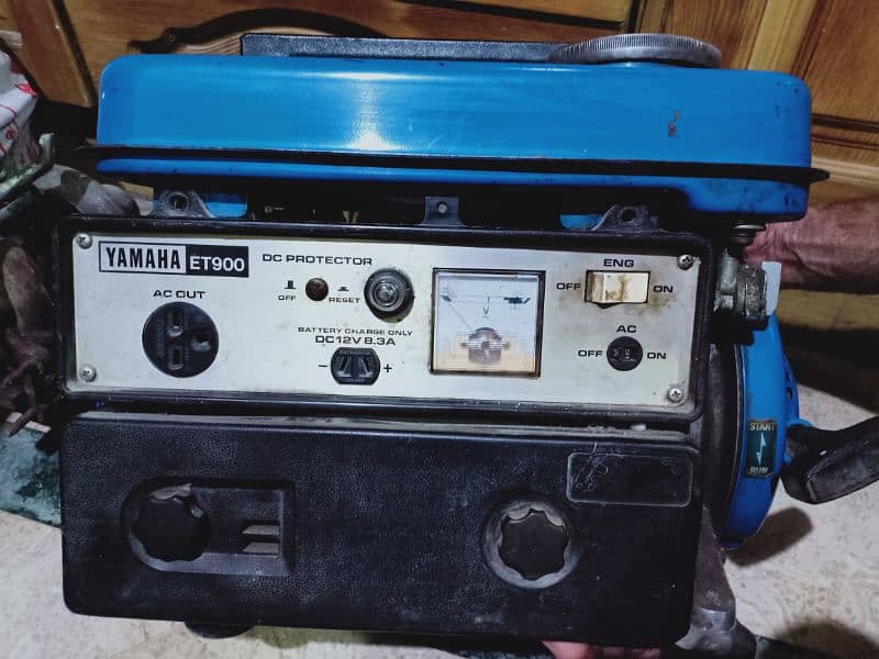 Yamaha ET-900 sparingly home used generator for sale 5