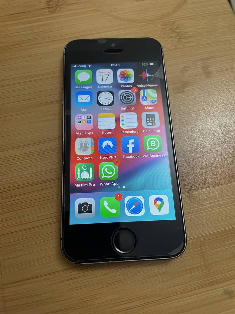 IPhone 5S 16GB - PTA unlocked 0