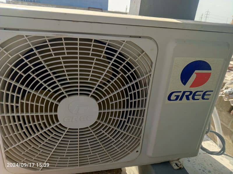 AC (Gree 1.5 ton) 1