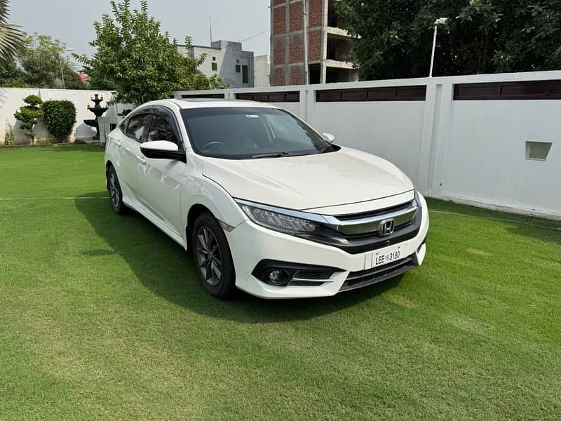 Honda Civic VTi Oriel Prosmatec X 2019 Genuine Condition 2