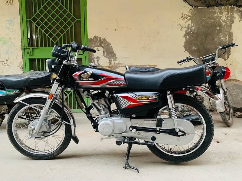 honda 125 lush condition 3