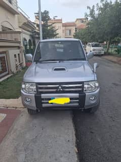 Mitsubishi Pajero Mini 2012