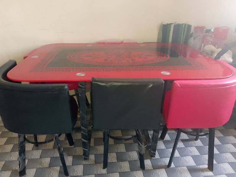 Dinning table 0