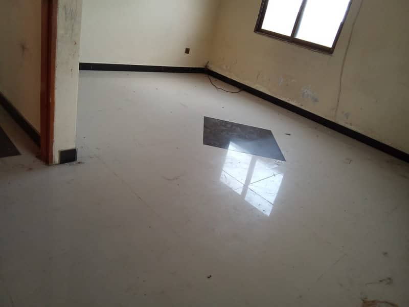 2ND FLOOR PORTION 4 BED DRAWING LOUNGE AVAILABLE FOR RENT 13