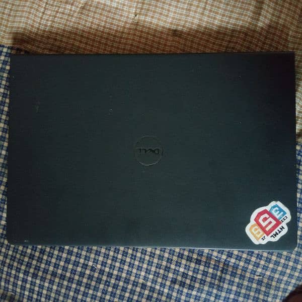 Dell core i3 (6th gen) (8 gb RAM , HHD500 ,ssd128) 1