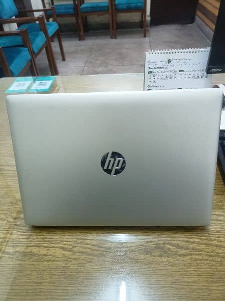 HP 440-G5, Intel Core-i7 8th Gen 8GB/500GB/256GB, 4GB UHD 14" Graphics 3