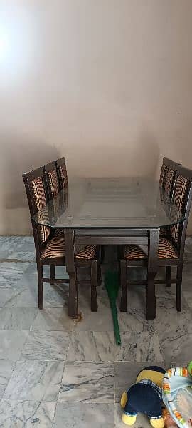 8 seater Dinning Table 3