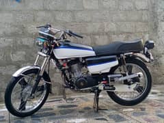 Honda 125 For Sale Condition 10/10 2023 model with double Accessories