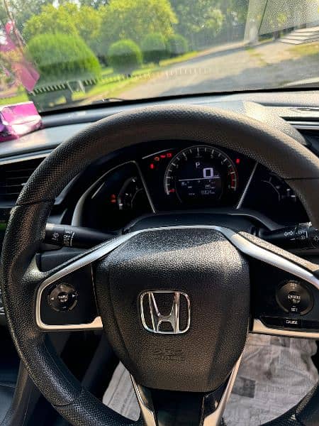 Honda Civic Oriel 2017 8