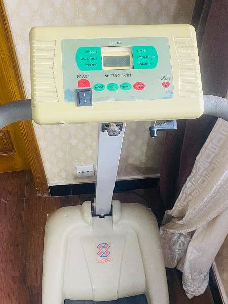 Manual Motorized Treadmill 1