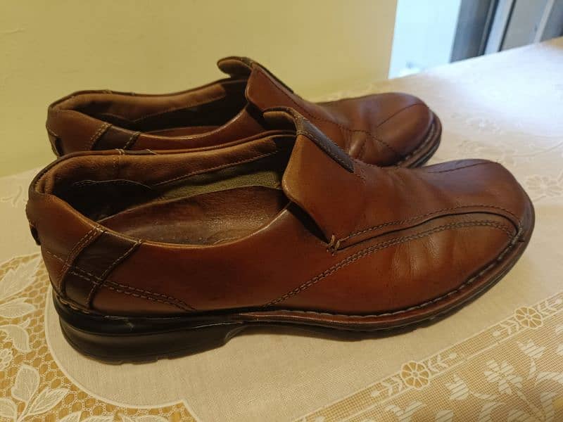 Selling Clarks Branded Shoes 5