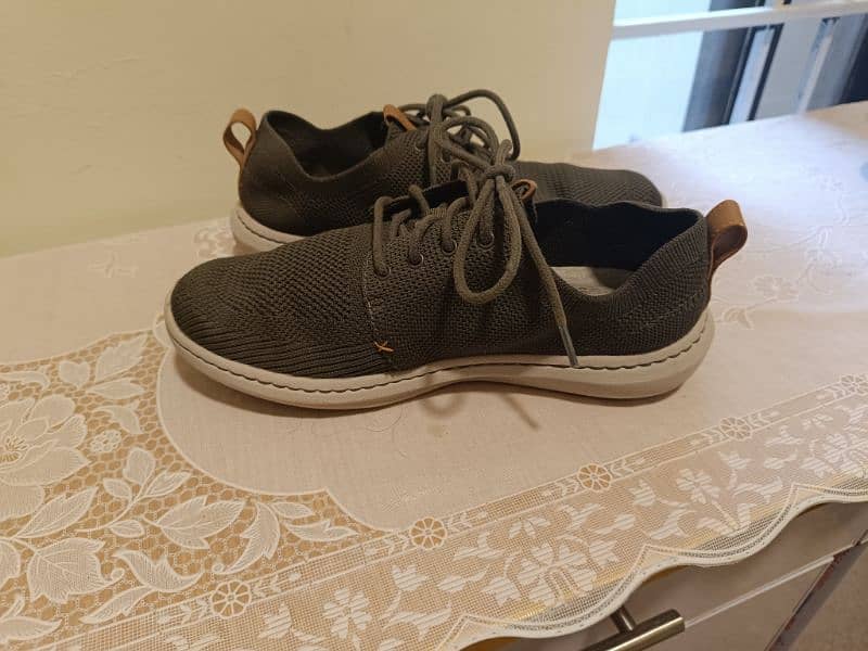 Selling Clarks Branded Shoes 8