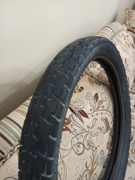 70 CC tyre good condition 5