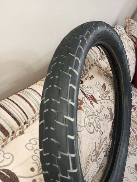 70 CC tyre good condition 9