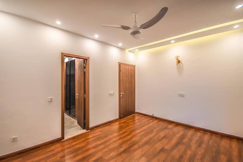 10 Marla Modern Design Beautifull House For Rent In DHA Phase 8 7