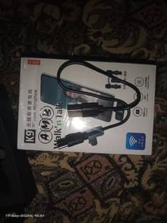 2 mics new condition 1 day used with type-c and apple cable