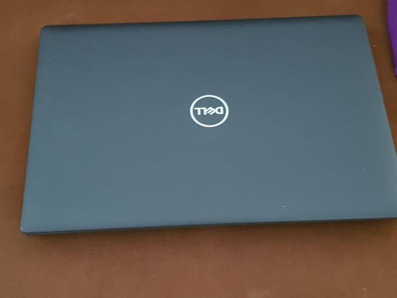 Dell Latitude 3420 (11 th Generation) 8