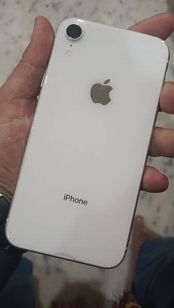 iphone XR 64 3