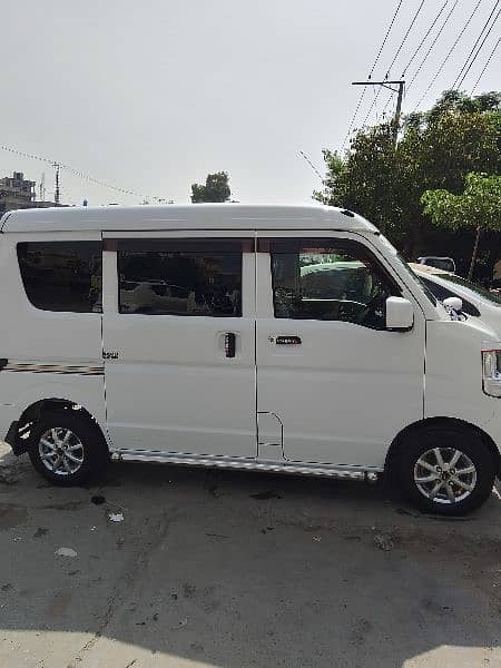 Mitsubishi Minicab Bravo 2017 9