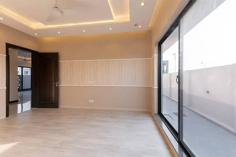 1 Kanal Modern Luxury Design Beautifull House For sale In DHA Phase 7 10