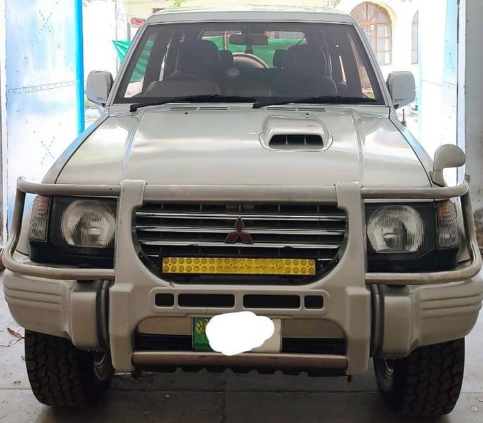 Mitsubishi Pajero 1994 5